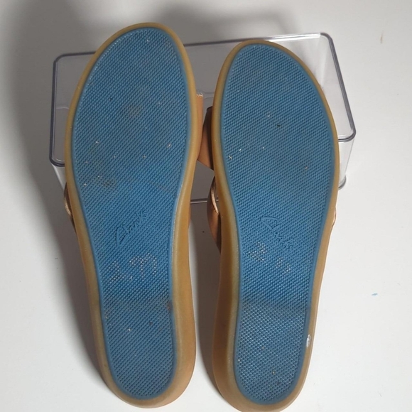 Clarks Thong Sandals Women's 10M Camel Brown Italian Leather Shoes - Picture 6 of 7